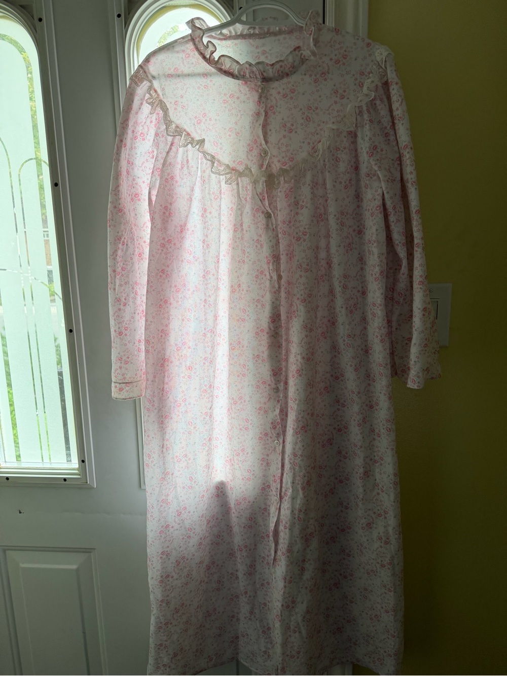 Vintage Pink Floral Button-Front Nightgown with Ruffle Yoke
